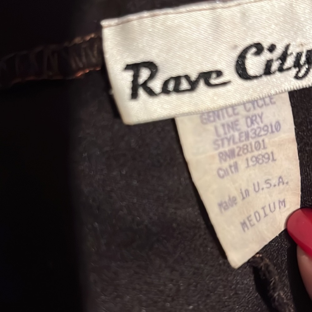 RAVE CITY SKIRT SIZE MEDIUM - Picture 4 of 5